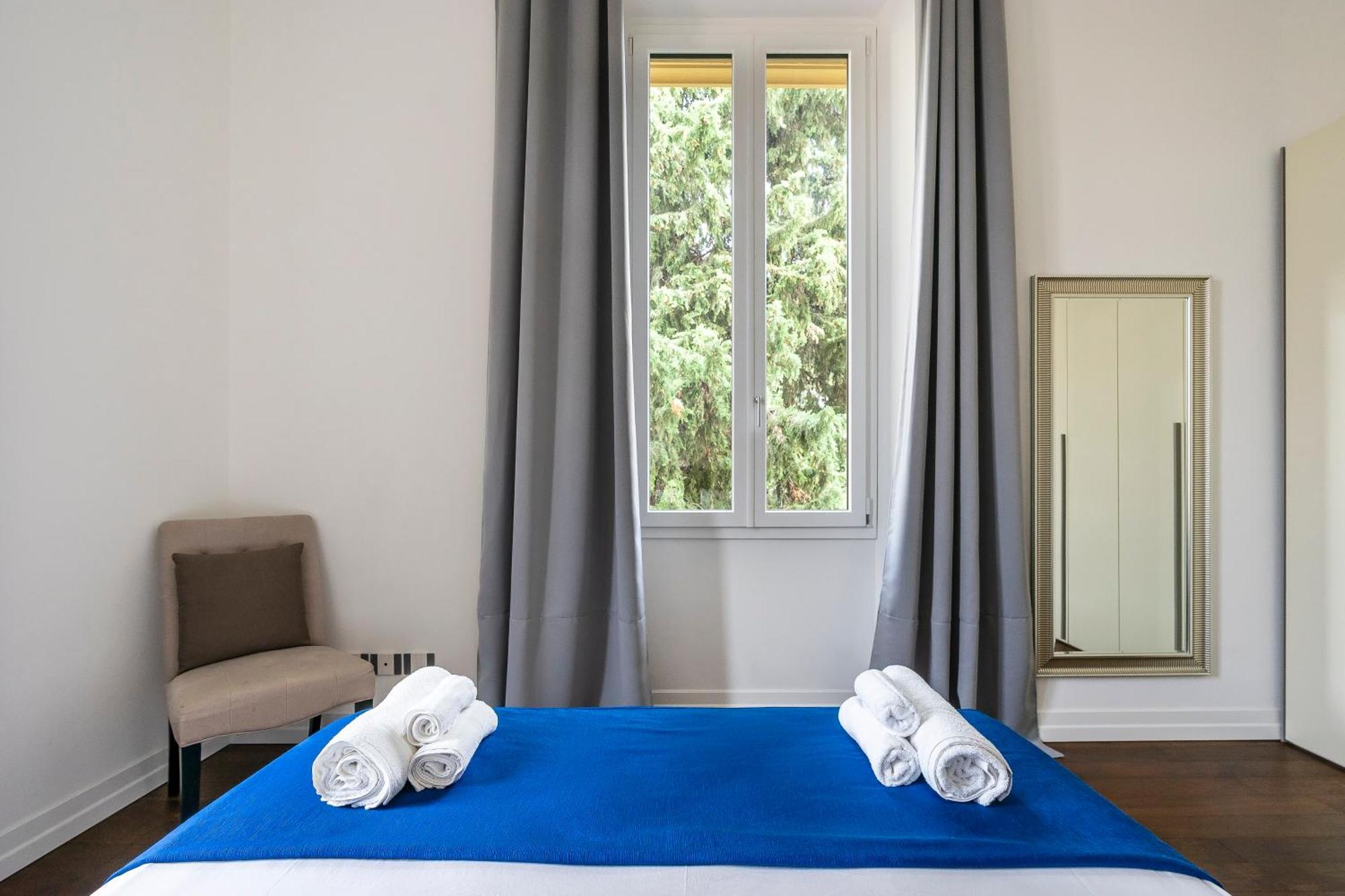 San Marco Black Appartamento Luxury Con Terrazzo E Parcheggio Su Richiesta Florence Luaran gambar
