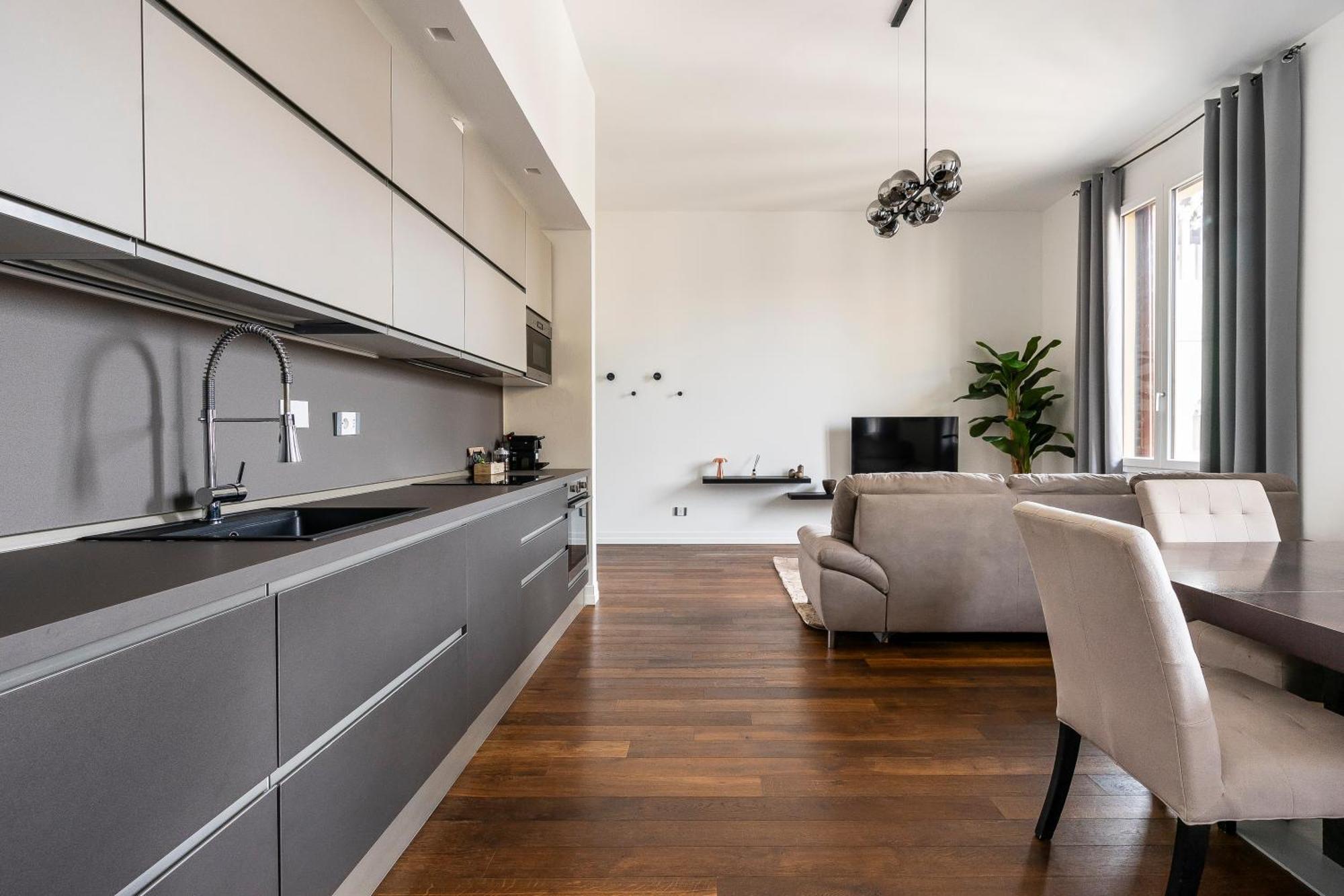 San Marco Black Appartamento Luxury Con Terrazzo E Parcheggio Su Richiesta Florence Luaran gambar