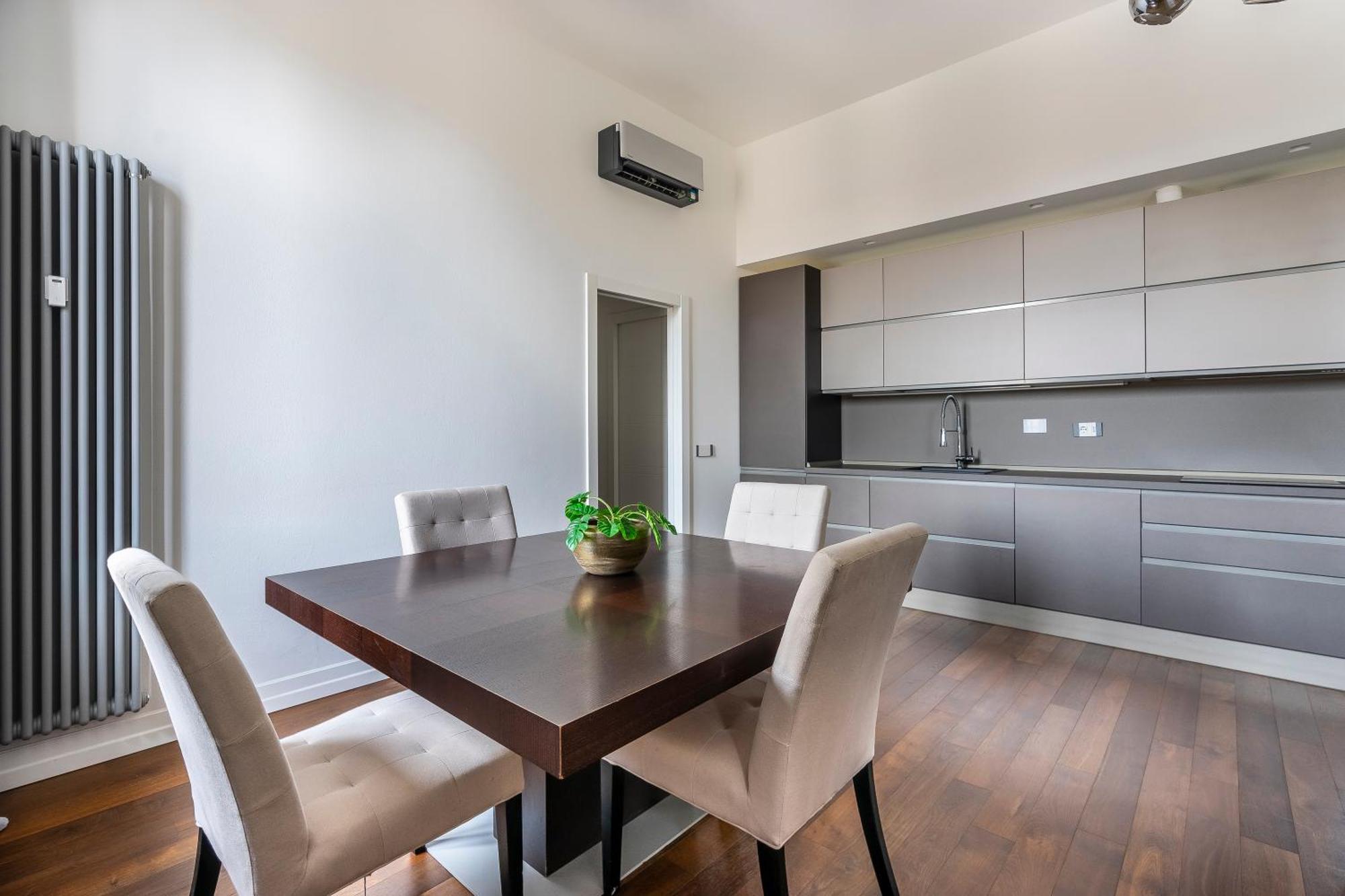 San Marco Black Appartamento Luxury Con Terrazzo E Parcheggio Su Richiesta Florence Luaran gambar